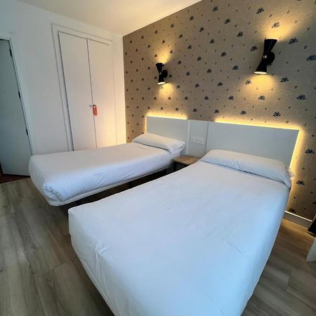 Iraipe Gorbea Auto Check-In Hotel Vitoria-Gasteiz Exterior foto