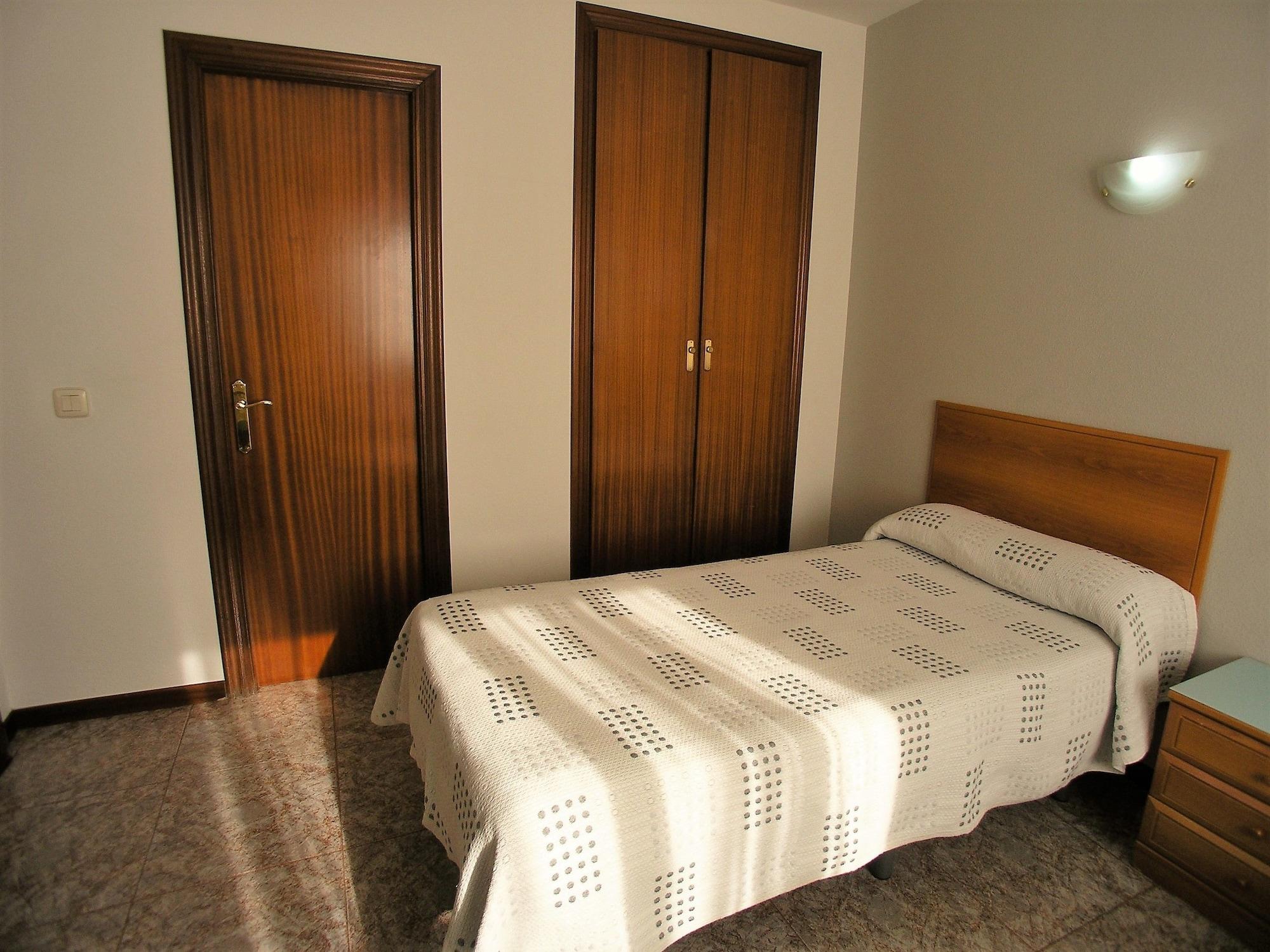 Iraipe Gorbea Auto Check-In Hotel Vitoria-Gasteiz Exterior foto