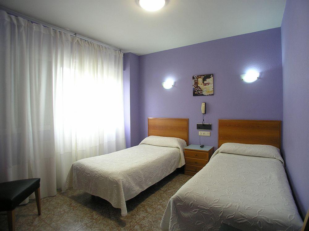 Iraipe Gorbea Auto Check-In Hotel Vitoria-Gasteiz Exterior foto