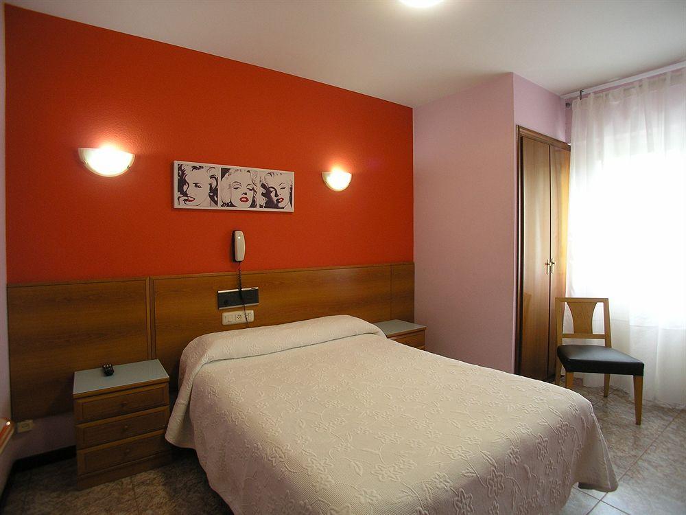 Iraipe Gorbea Auto Check-In Hotel Vitoria-Gasteiz Exterior foto