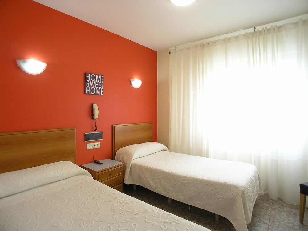 Iraipe Gorbea Auto Check-In Hotel Vitoria-Gasteiz Exterior foto