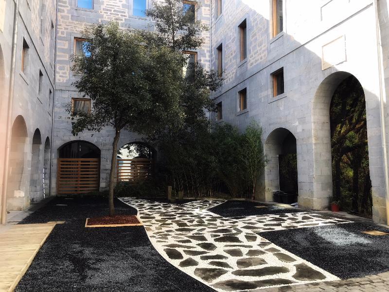 Iraipe Gorbea Auto Check-In Hotel Vitoria-Gasteiz Exterior foto